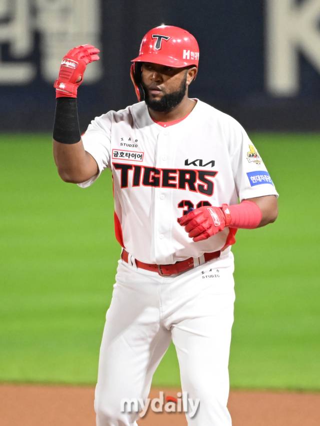 아니, KIA 출신 테스형이 왜 거기서 나와…WBC 우승 넘본다, ML 초호화군단 도미니카에서 살아남는 법