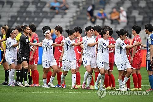 북한 19-1 우즈벡…베일 벗은 北, 여자아시안컵서 '압도적 화력'→중국 제치고 B조 단독 선두