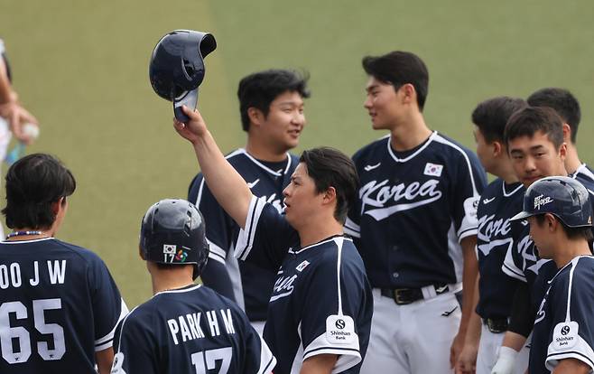 한국야구 얼마나 초강력 타선이길래…한화 307억 거포 설 자리가 안 보인다
