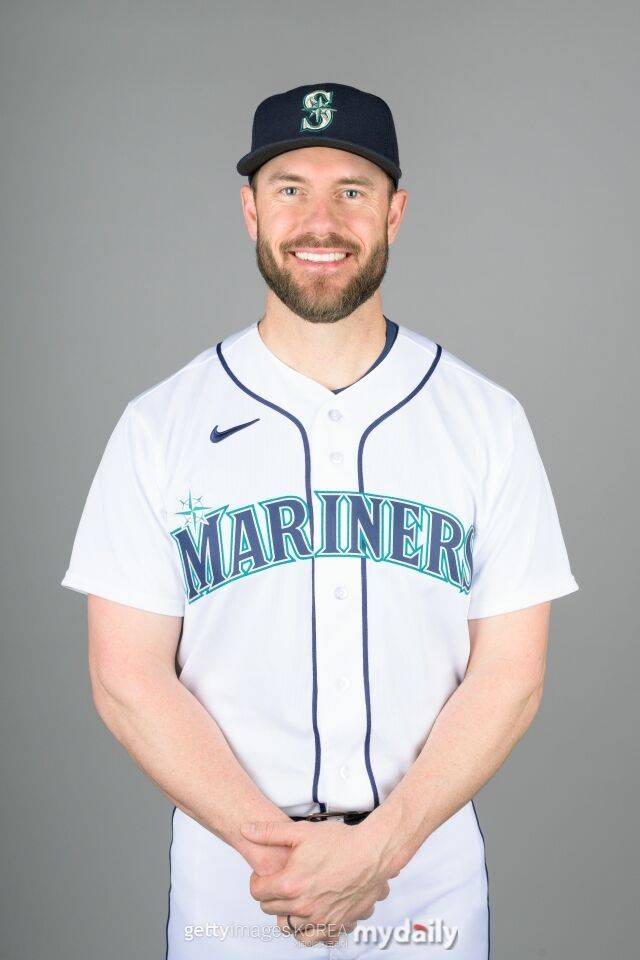 KIA에서 35홈런을 그냥 친 게 아니다…위즈덤 183km 대포 폭발, AVG 0.231? ML에서도 ‘한 방 승부’