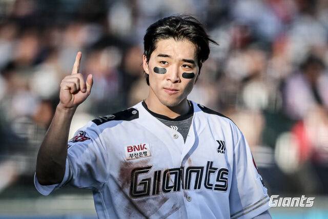 “(김동혁)50G 징계받은 선수, 안타깝게 팀에서 나온다” KBO 前단장 논란의 발언…롯데는 그럴 생각이 없다