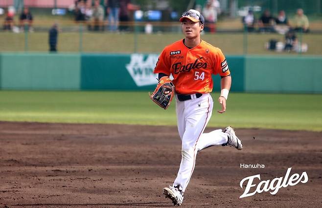 한화 진짜 트레이드 필요 없다…이정후급 19세 안타제조기 등장, 선배들 다 제치고 1등했다