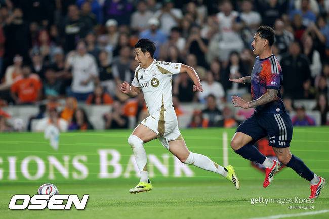 MLS 사무국, 손흥민 향한 ‘살인 태클’ 카를루스-부자트 벌금 징계… ‘할리우드 액션’ 주장 쏙 들어갔다