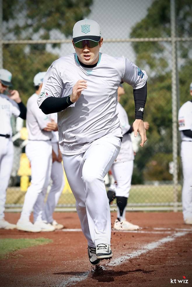 타율 0.242인데, 48억을 받은 이유가 있다… 말투부터 달라졌다, “정말 잘 준비했다”