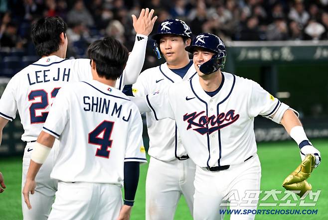 '17년 걸렸다!' 한국 첫 경기 승, 체코 11대4 완파…문보경 그랜드슬램+위트컴·존스 대폭발[도쿄 리뷰]