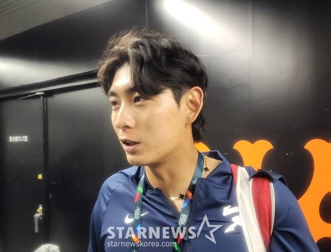 '천만다행!' 잔디에 넘어진 이정후, 발목 상태 OK