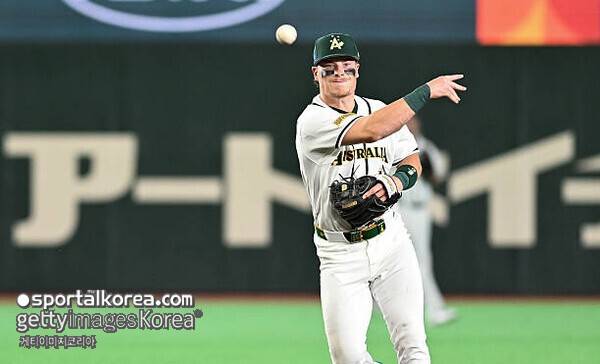 호주 역사 새로 쓴 이유 있었네…대만 격침하고 한국 긴장 빠뜨린 '전체 1순위' 유망주의 치명적 한 방