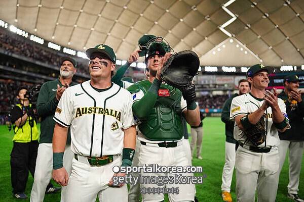 호주 역사 새로 쓴 이유 있었네…대만 격침하고 한국 긴장 빠뜨린 '전체 1순위' 유망주의 치명적 한 방