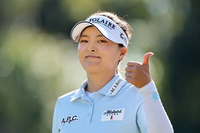 韓 여자 골프 간판스타, 이제 한 남자의 스타로