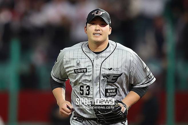한화 암흑기 에이스, 도대체 언제쯤 돌아오나… 기나긴 재활 터널, 한화도 속이 탄다