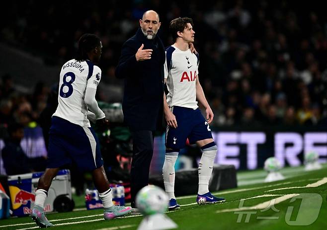 침몰하는 토트넘, 팰리스전 1-3 역전패…강등권과 승점 1차