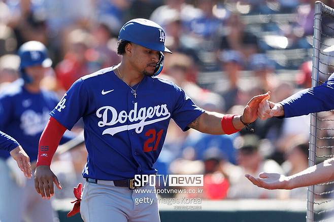 김혜성 자리 뺏기나, 다저스 돌아갈 수도 없는데… 로버츠 마음까지 홀렸다, 불길한 반전 일어났다