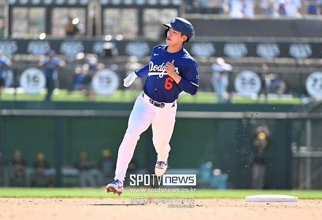 김혜성 자리 뺏기나, 다저스 돌아갈 수도 없는데… 로버츠 마음까지 홀렸다, 불길한 반전 일어났다