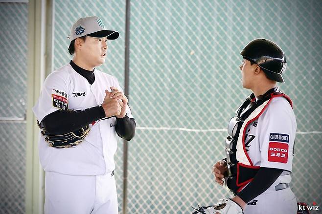 강백호 이적 아쉬움 지워지나… ‘벌써 150㎞’ 레전드 투수도 놀란 구위, 한화 후회하게 할까