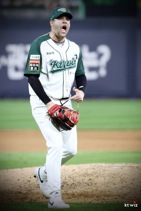 'KT와 재계약 실패' KBO 22승 투수, WBC 선발 중책 맡는다…8일 이스라엘 상대로 마운드 출격