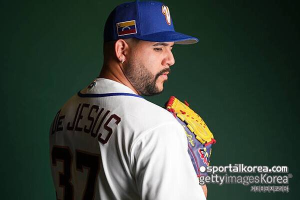 'KT와 재계약 실패' KBO 22승 투수, WBC 선발 중책 맡는다…8일 이스라엘 상대로 마운드 출격