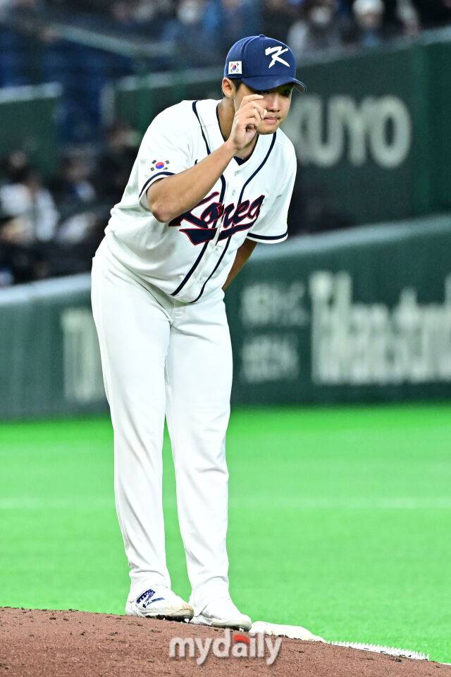 정우주 '한 수 아래' 체코에 스리런 눈물, 앞으로 어떻게 써야하나?…