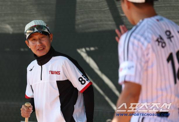 이번엔 1이닝도 못막았다. 4사구 4개로 1실점 강판. 정우영 진짜 괜찮나[오키나와 현장]