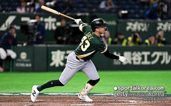 KIA 횡재했나? '박찬호 대체자' 호주 유격수, WBC에서 펄펄 난다…2루타·3루타 쾅! 수비도 깔끔