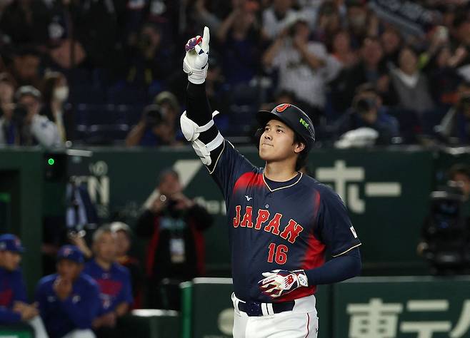 오타니가 일본 야구의 '심장'을 울렸다…대만전 그랜드슬램 폭발