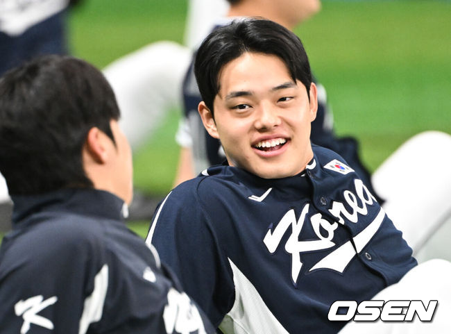 ‘어깨 염증→대표팀 탈락→캠프 종료’ 한화 문동주 깜짝 발언 “곧 뭔가 보여드립니다”