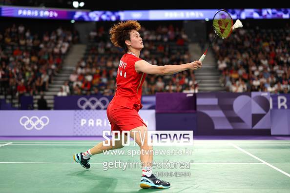 전영오픈 대형사고…中 대서특필 “세계 랭킹 1위 탈락” 안세영 소식 아니라 다행, “혼합 복식 랭킹 1위 역전패로 짐 싸” 펑옌저-황둥핑 조 집중보도