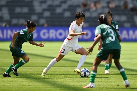 북한 31-0, 이런 게 공포? '퍼펙트 게임' 완성…여자아시안컵 방글라데시 5-0 대파→중국과 1위 결정전