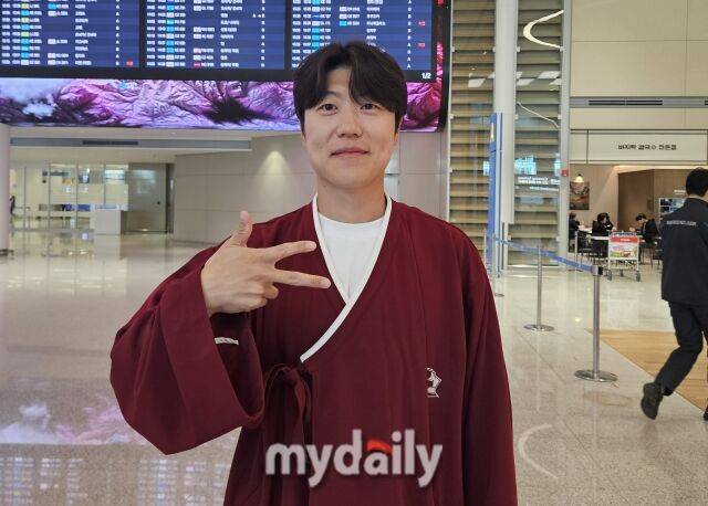 롯데 떠나며 펑펑 울었던 투수, 캠프 MVP→2차 드래프트 성공 사례 쓸까