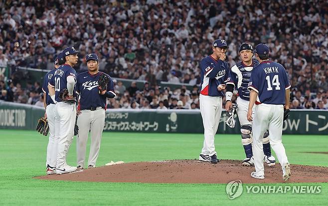 [WBC] 일본에 잘 던지던 불펜 왜 바꿨나…대만전 고려한 현실적 선택