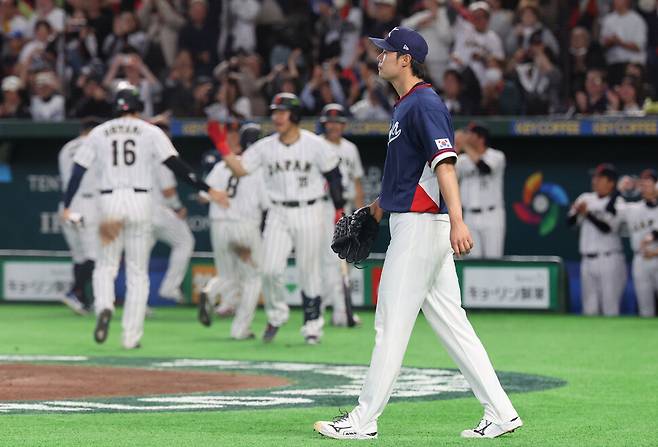한국 야구, 일본에 11연패…WBC 조별리그 2차전 6-8 패배