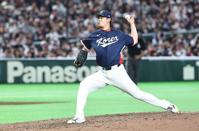 국가대표가 볼볼볼볼 밀어내기 실점이라니…김영규 흔들리는데 벤치는 가만히 있어야 했다