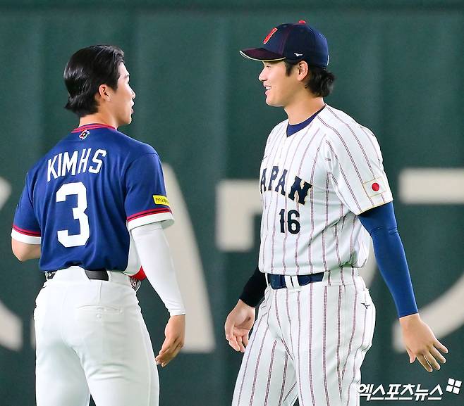 '인성마저 완벽' 오타니, 韓 애국가 끝나자 박수…'LA 동료' 김혜성 홈런→또 박수 쳤다