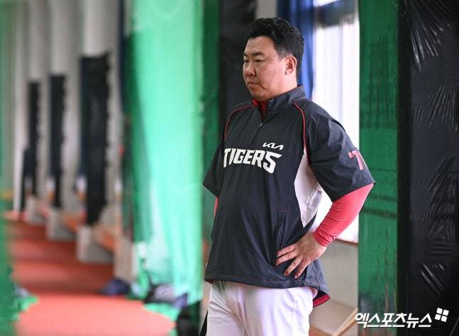 FA 미아 위기→극적 계약 타결...KIA '10억+지명권 2장' 주고 데려온 필승조, 캠프 MVP 선정! '28홀드' 작년보다 더 기대되는 이유