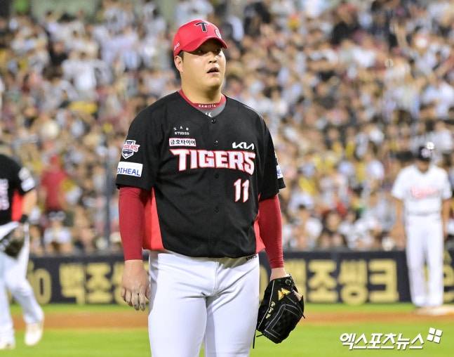 FA 미아 위기→극적 계약 타결...KIA '10억+지명권 2장' 주고 데려온 필승조, 캠프 MVP 선정! '28홀드' 작년보다 더 기대되는 이유