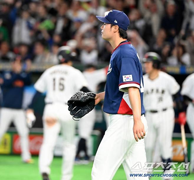 '참 잘 싸웠는데…' 문제의 김영규 교체 타이밍 '3타자 의무 상대' 규정에 발목 잡힌 통한의 한일전