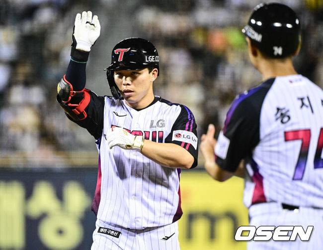 ‘50억 FA’ 김현수, LG 떠나며 마지막 잔소리 “런닝 많이 해라”…문성주 “해보니 맞는 말 같더라” [오!쎈 오키나와]