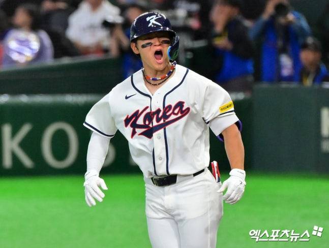 '헬멧 와장창' 대만 분노한 병살타→그러나 韓 8초 재역전 허용, 이대로 끝나나 했더니…김도영 이번엔 동점타! 경기 다시 시작 [WBC]