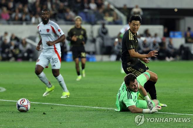 '손흥민 풀타임' LAFC, 댈러스 꺾고 구단 최초 'MLS 개막 3연승'