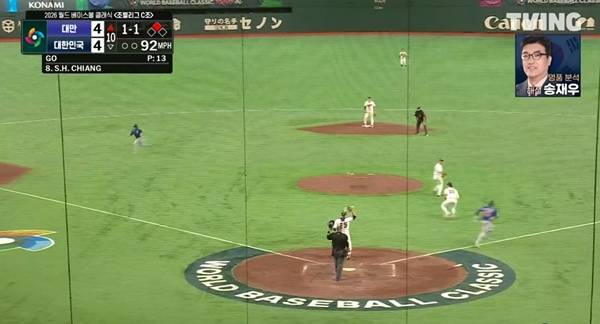 실화인가… 위트컴의 무모한 3루 도전, 패배 부르고 고우석 카드 날렸다