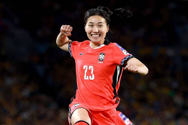 비즈니스 그만 얘기해!…한국 여자축구, '세계 4강' 호주와 3-3 무승부 쾌거!→아시안컵 A조 1위 확정