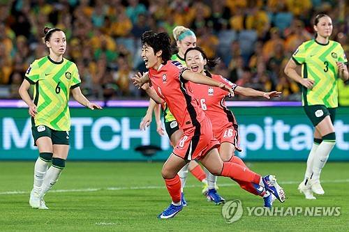 비즈니스 그만 얘기해!…한국 여자축구, '세계 4강' 호주와 3-3 무승부 쾌거!→아시안컵 A조 1위 확정