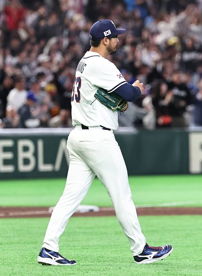 이럴거면 'ML 28승' 투수 왜 데리고 왔나…대만에 결정적 홈런 헌납, 162km 슈퍼불펜이 왔어야 했다