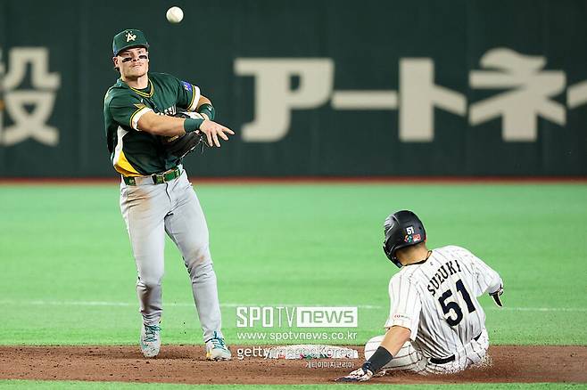 '한국 하마터면 탈락 확정할뻔' 일본, 호주에 1점차 진땀승…호주 9회 홈런 2방 간담 서늘