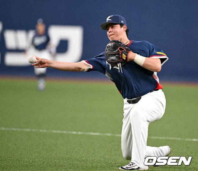 믿음 배신하는 위트컴, 307억 거포를 호주전까지 수납할까...'8강행' 대반전 위한 류지현의 결단 나올까