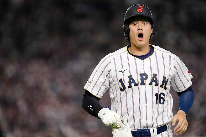 8회말 만루 찬스에서 대타로 교체, '12타수 무안타' 일본 최고 타자의 굴욕, 오타니 뒤 타석 중압감 때문인가[민창기의 일본야구]