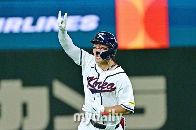 “(김)도영이 뭐 할 거 다했죠, 야구 얘긴 안 했어요” 두산맨 박찬호식 격려…여전히 각별한 KIA 후배들[MD인천공항]