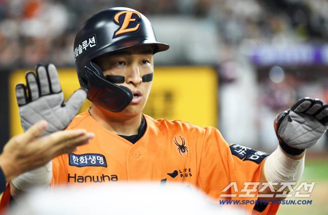 손아섭 장타력 없다고? 2루타→홈런 폭발! 김경문 감독 앞 무력시위 제대로 했다