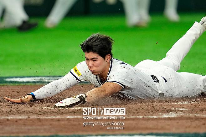 '한국 또 악재' 김혜성 대체 슬라이딩 어떻게 했길래…호주전 선발 제외, 307억 거포 드디어 뜬다
