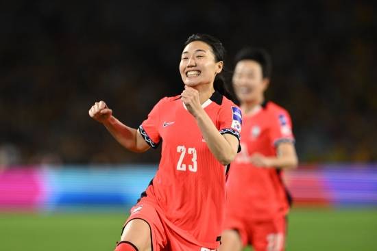 韓 여자축구 대형 사고! 세계 8강 누르고 A조 1위!…월드컵 본선행 성큼→올림픽 최종예선 티켓까지 품었다