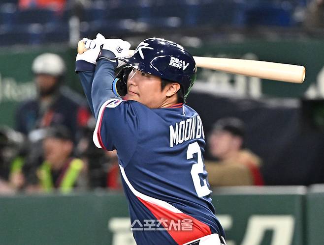 ‘진짜 눈물 펑펑’ 도쿄돔의 기적! 류지현호, 호주에 7-2 승리→가혹한 ‘경우의 수’ 뚫고 17년 만에 8강 진출 성공 [SS도쿄in]